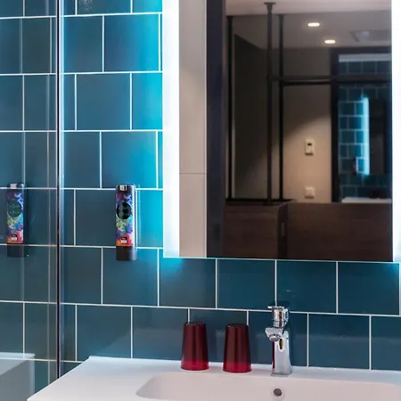 Ξενοδοχείο - The Niu, Fender