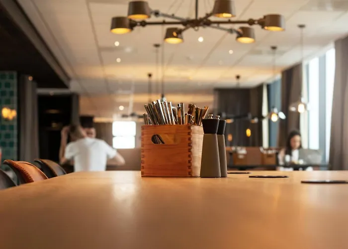 - The Niu, Fender Hotel Amsterdam