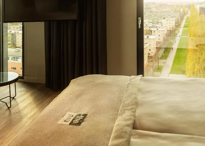 Hotel - The Niu, Fender 4*