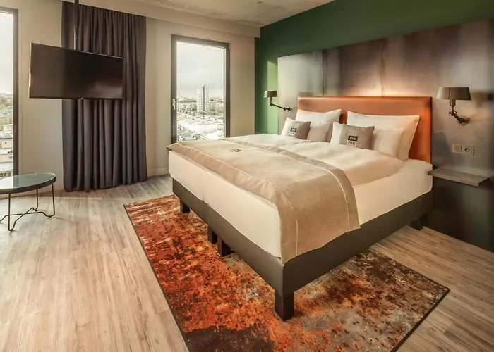 Hotel - The Niu, Fender 4*