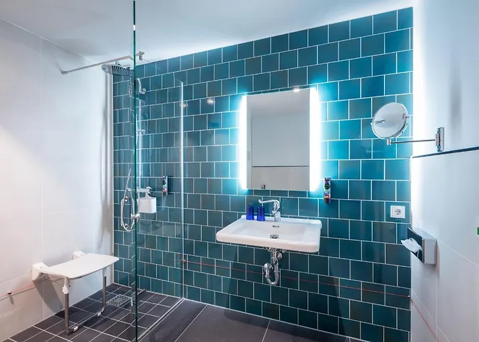 - The Niu, Fender 4*