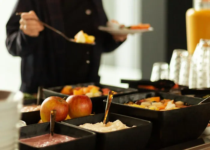 Hotel - The Niu, Fender